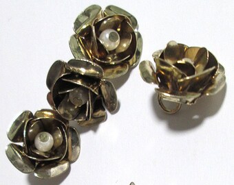 6 Vintage Roses With Pearl Center And Looped Backs, Earring, Jewelry Component