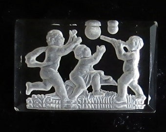 1 Crystal Clear Vintage Intaglio of Children, Happy, Playing with Bubbles 1920s, T2-02