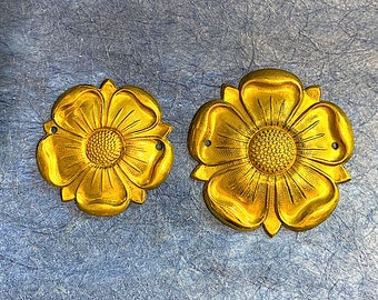 2 Sizes Vintage Brass Flowers Stampings (2 Pieces per order), Dapped, Heavy Gauge with 2 Holes, 40mm or 50mm, U-Pick, (Lg)