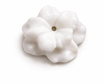 1 Large Vintage White Flower (Daffodil) Cabochons