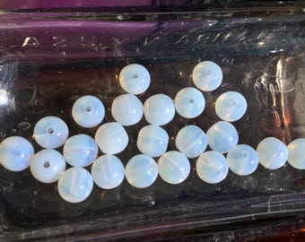 36 Vintage Iridescent White Plastic Round Beads, 5mm