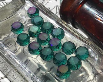 10 Vintage 8mm Faceted Green Glass Beads, Round Sparkle Beads for Jewelry Making