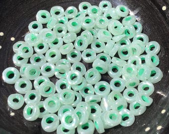 12 pcs (9g) Pale Green Glass Ring Beads, Vintage 6mm Spacer Donuts