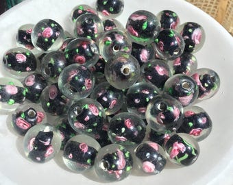 6 Handmade Black Core Beads with Pink Rose and Green Leaves, 13mm
