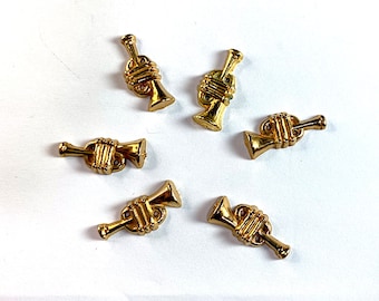 1 Vintage Metallic Gold Grape Trumpets, Early Plastic, Celluloid Cabochons, Japanese, 23mm