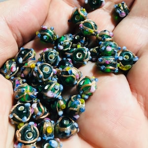 25 Vintage Handmade, Green Floral, Wedding Cake Glass Beads, Lampwork, 10MM