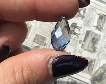 2 Iridescent Glass Teardrop Beads, 19mm