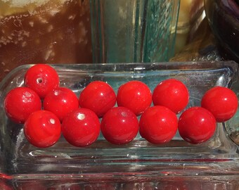 8 Red Glass Round Beads – 10mm – Vintage Jewelry Making Supplies, Retro Craft Beads