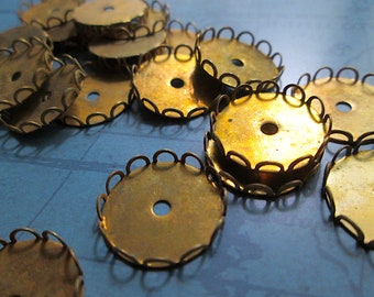 8 Vintage Stamped Brass Round settings with Scolloped Edges. Fits Approx 15MM Round