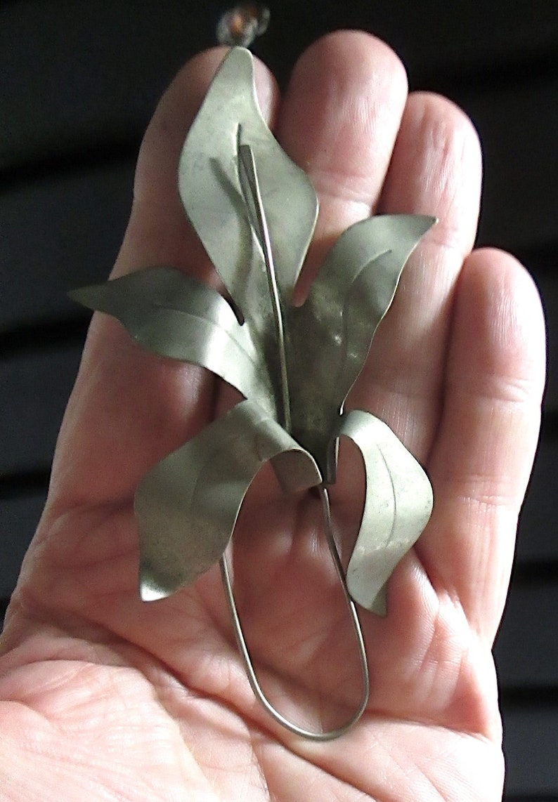 Flower Pin or Art Piece Leaves with Stem 1 Vintage Dimensional Pewter