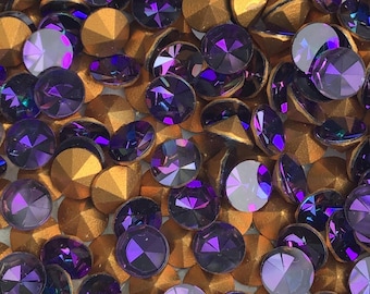 12 Vintage Swarovski Heliotrope Crystal Rhinestones SS29 Pointed Chaton with Gold Foil Back - 6mm