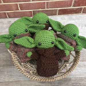 Crochet Pattern: LBY Alien