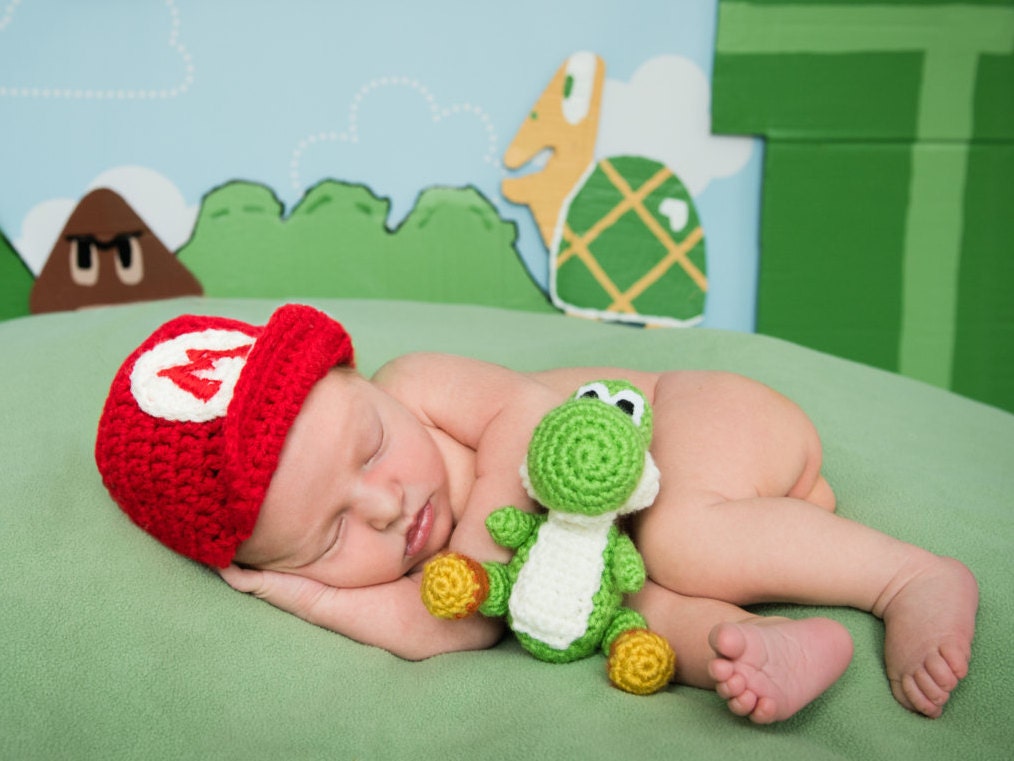 Crochet Pattern: Newborn Mario Hat