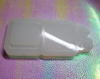 Xray Shaker Mold,  Shaker Mold, Shaker Molds, Grippy Molds, Badge Molds, silicone mold, Xray Shaker silicone mold