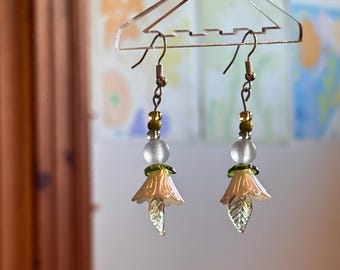 Pearly fairy floral earrings