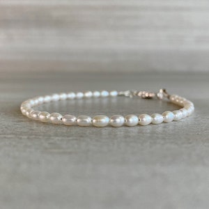 Modern Pearl Jewelry Seed Pearl Bracelet Tiny Pearl Bracelet 14K Gold Filled Clasp Delicate Dainty Jewelry for Bride, Wedding image 9