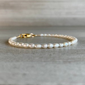 Modern Pearl Jewelry Seed Pearl Bracelet Tiny Pearl Bracelet 14K Gold Filled Clasp Delicate Dainty Jewelry for Bride, Wedding image 2