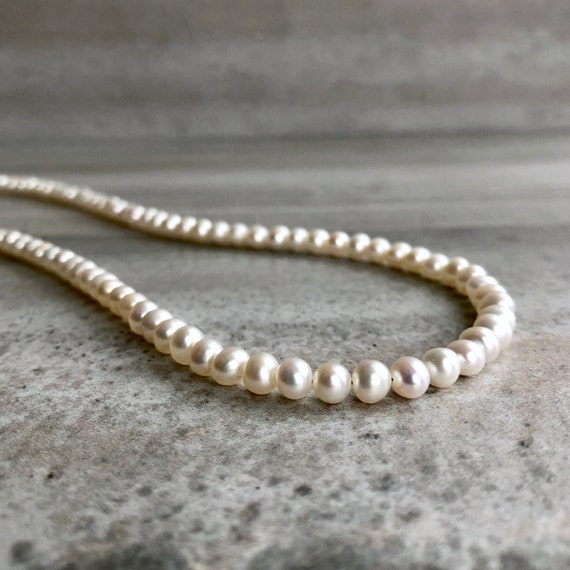 Birks Pearls | 7.5-8 mm Cultured Freshwater Pearl Necklace in Sterling  Silver | Maison Birks