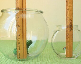 2 Vtg 60s Fish Bowls ~ RARE size Small one-half quart ~ Large 2 & one-half quart