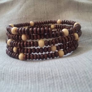 Dark Chocolate Brown Wooden Seed Bead and Tan Wooden Bead Memory Wire Bracelet, Chocolate Brown Beaded Bracelet, Unique Wooden Bead Bracelet