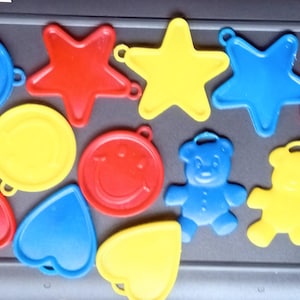 Shaped Balloon Weights, Various Shapes, Weights for Helium Balloons, Various Colors, Plastic Balloon Weights