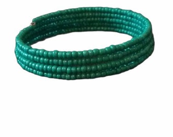 Türkis Grünes Perlen Memory Wire Armband, Zartes Perlen Armband