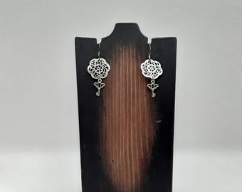 Filigree Flower and Skeleton Key Earrings, Anniversary Gift, Classy Jewelry, Delicate Earrings, Silver Plated, Skeleton Key Jewelry