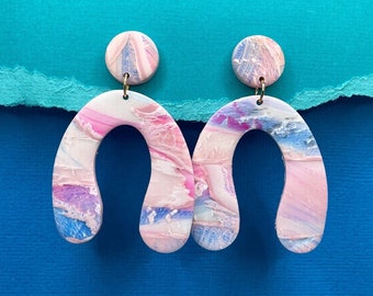 Pink Marble Arched Dangle Earrings: 80s Retro Polymer Clay