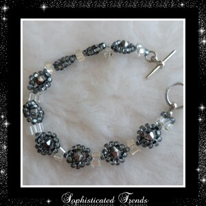 B1355 - Elegantes Hämatit, Rauchgrau und Kristall Gewebtes Armband