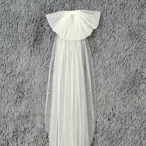 Pearl Bridal Veil,Soft Tulle Veil,Veil With Comb,Single Tier Veil,Veil Elegant,Bow Wedding Veil,Bridal Ivory Veil,Pearl Wedding Veil,Veil