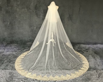 Wedding veil,Lace veil,Cathedral veil,Gold Lace Edge,Bridal Veil,Ivory veil,Blusher veil,2Tiers Veil,Long veil,Bridal Gift,Veil Comb