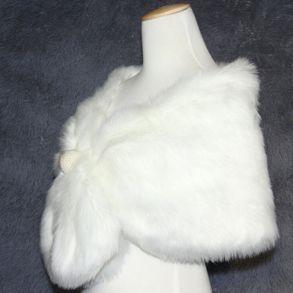 Bridal Wrap,White ivory,Faux Fur Shrug,winter Wedding dress Bolero, coat cape,cloak shawl,pearl,Accessories