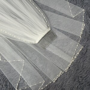 Bridal Ivory Veil,Single Tier Veil,Veil With Comb,Pearls Veil,Veil For Bride,Pearl Crystal Veil,Crystal Beaded Veil,Simple Bridal Veil