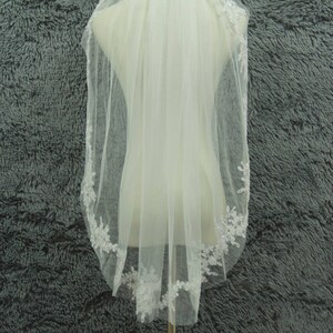 Velo de encaje de lentejuelas, velo de boda, velo de novia, velo de la yema del dedo, velo de 1tierro, velo de marfil, velo de tul, peine del velo, fiesta de la novia, velo corto, velo de flores