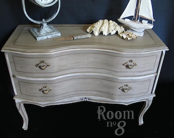 Möbel Flip: Elegante Vintage Chippendale Kommode French Linen im Shabby Pottery Barn Style