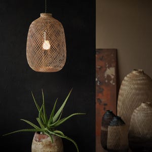 Handvävd flexibel bambu pendellampa, Japandi korglampskärm bild 7
