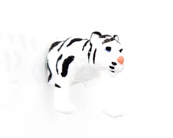 Fridge Magnet "Little white tiger"