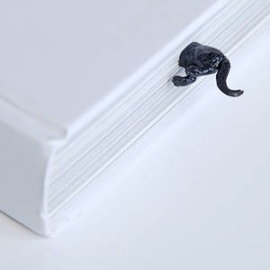 Bookmark Panther image 1