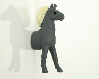 Magnet "Cheval gris-blanc"