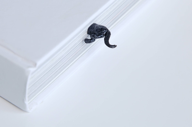 Bookmark Panther image 1