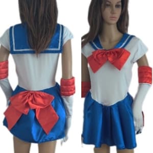 adult small / medium  four piece cosplay anime Comic-Con Sailor Moon costume 30"- 34" waist