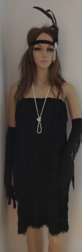EraSpooky Flapper Kostüm Für Damen – 1920er Jahre Vintage Kleid Mit Fransen, Federstirnband & Handschuhen – Für Partys & Halloween EraSpooky Flapper Kostüm Für Damen – 1920er Jahre Vintage Kleid Mit Fransen, Federstirnband & Handschuhen – Für Partys & Halloween