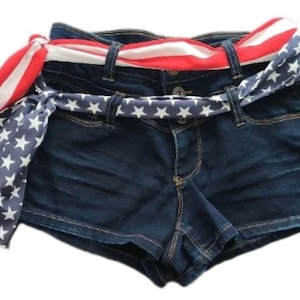 adult women&#39;s stretch size 5 red, white and blue Fourth of July patriotic double tie USA dark denim jeans shorts