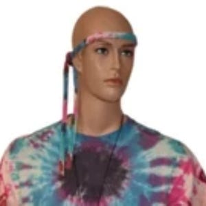 adult mens 1970&#39;s boho theme party event 100% cotton 3 piece hippie blue tie dye t-shirt piece sign necklace head band costume