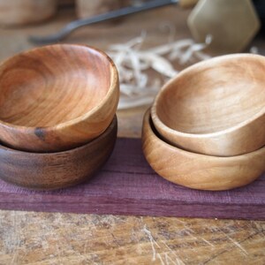 Wooden Pinch Bowls Set of 4 / Small wooden bowls / Hand carved Bowls image 3