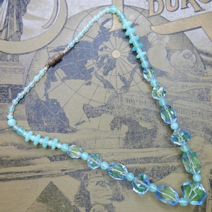 Vintage Art Deco necklace vaseline uranium glass green rare