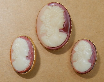 Vintage Cameo Buttons Collector Rare Czechoslovakia