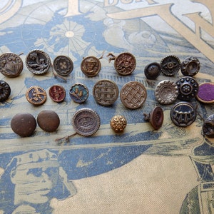 Papadopoulos Biscuits Tin Box Rare Buttons Lot of Vintage Buttons in a Collectible Tin Old Greek Biscuit Tin Box Floral Tin Box