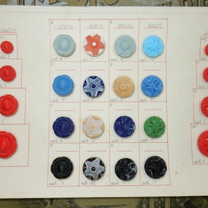 Vintage sampler buttons glass 1930s