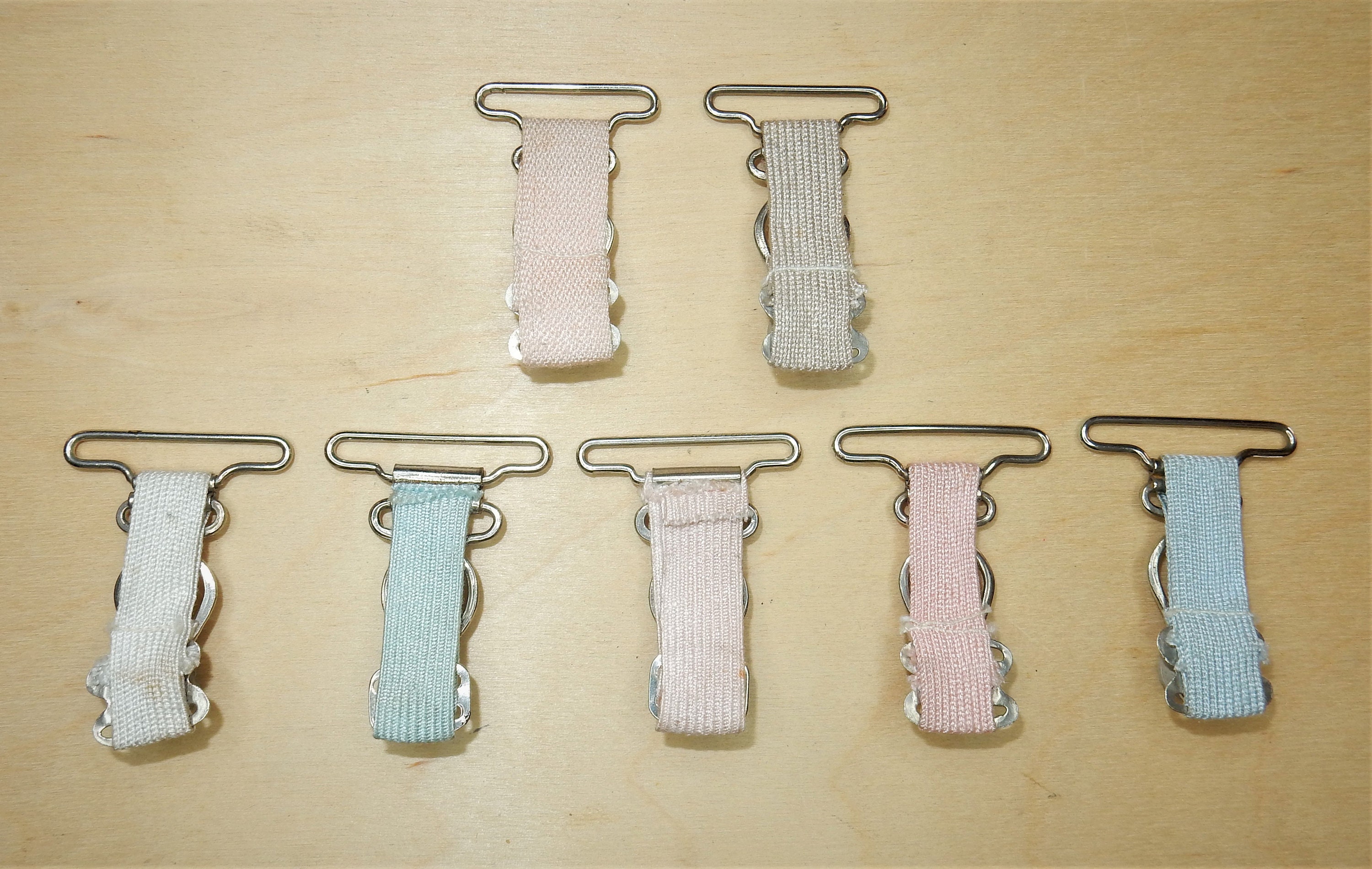 Cintura Giarrettiera Vintage In Nylon Rosa - Supporto Calze - Taglie 36-48